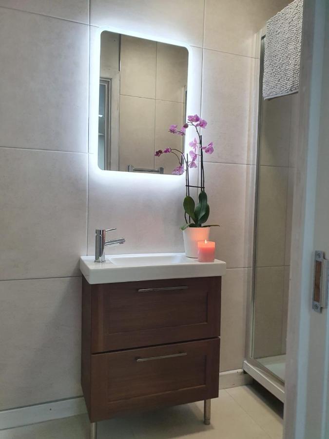 The Plaza Suites High St Bangor المظهر الخارجي الصورة